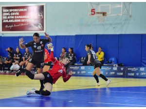 Konyaaltı’nın hedefi lideri yenmek