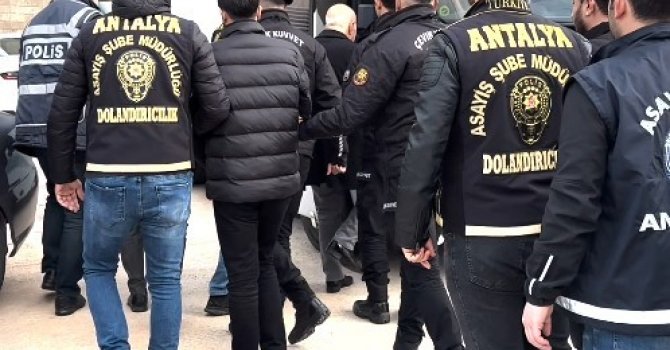 "Memur yapacağız" yalanıyla dolandırıcılık yapan 9 kişi tutuklandı