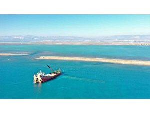 Mersin’de deniz kıyısına 2 bin metrelik koruma kalkanı