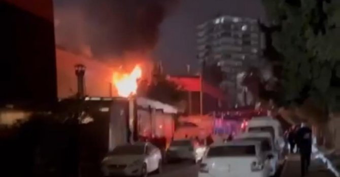 Yangın sonucu iş yeri kullanılamaz hale geldi