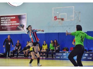 Konyaaltı’nın Mavi Kelebekler’i, Tekirdağı 41-22 mağlup etti