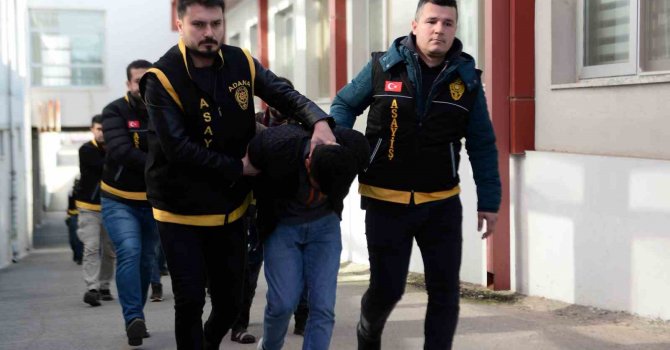 Uzun namlulu silahla baskına 4 tutuklama