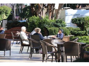 Yaşlı turistler, kış mevsiminde Alanya’yı tercih ediyor