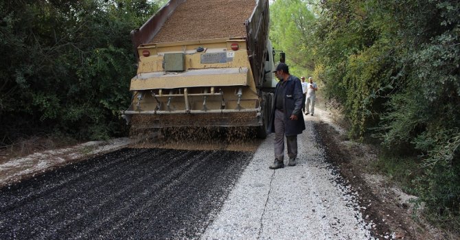Kumluca’da alt yapı sonrası asfalt