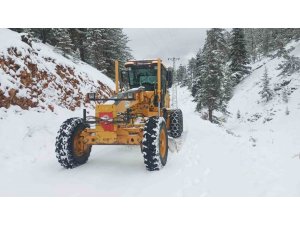 Kardan kapanan 283 kırsal mahalle yolu ulaşıma açıldı