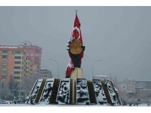 Kahramanmaraş beyaz örtüye büründü