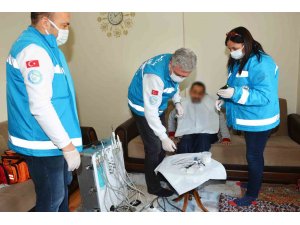 19 hastanedeki evde sağlık ekipleri, binlerce hastaya hizmet verdi