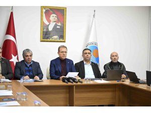 Seçer: "Ulusça bu badireyi hep birlikte atlatacağımıza inancımız tamdır"