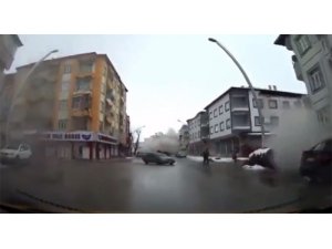 Depremin şok eden görüntüsü...O anlar kamerada