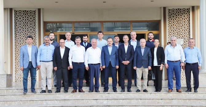 Abdurrahman Öz’den Başkan Şahin’e ziyaret