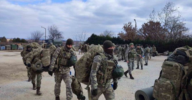 MSB: “54’üncü Mekanize Piyade Tugay Komutanlığı 1’inci Komando Taburunda görevli personelimiz Gaziantep’e intikal ediyor”