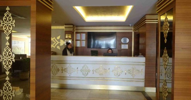 Depremden etkilenen vatandaşlar için Marmaris otelleri kapılarını açtı