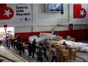 İzmirli belediyeler, depremzedelere yardımlarını sürdürüyor