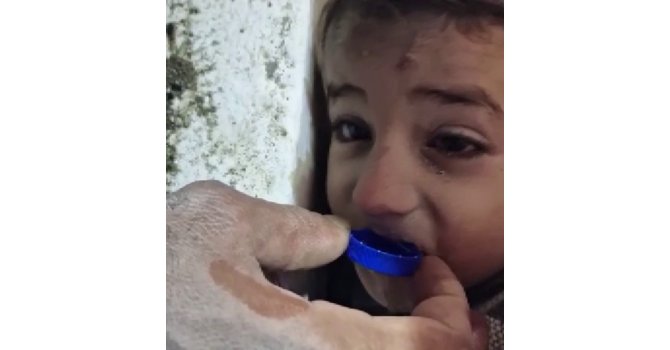 44 saat sonra gelen kurtuluş, 2 yaşındaki Muhammed bebek enkazdan çıkarıldı