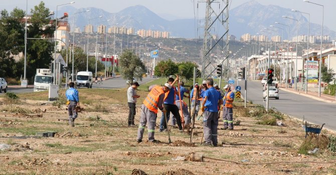 Büyükşehir’den milli ağaçlandırma gününe destek