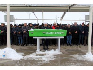 Depremde hayatını kaybeden üniversite öğrencisine memleketinde acı veda