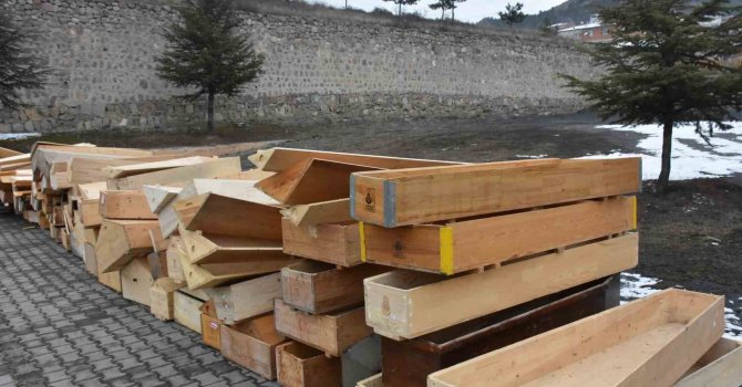 Kastamonu’dan deprem bölgesine 2 bin tabut