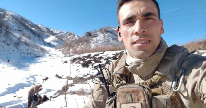 Çatışmadan yaralı kurtuldu, depremde ailesiyle hayatını kaybetti