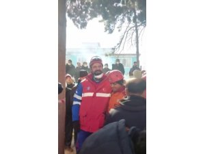 Mehmetçik 6 yaşındaki Beren Dalkıran’ı sağ olarak kurtardı