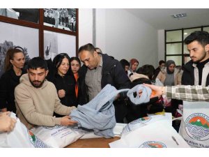 Toroslar’da depremzedeler için yardım zinciri büyüyor