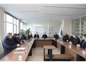 YÖK Başkanı Özvar ve ERÜ Rektörü Altun, Deprem Bölgesinden ERÜ’ye Sevk Edilen Yaralıları Ziyaret Etti