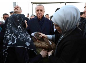 Cumhurbaşkanı Erdoğan: "21 bin 848 vatandaşımız hayatını kaybetti, 80 bin 104 insanımız yaralandı"