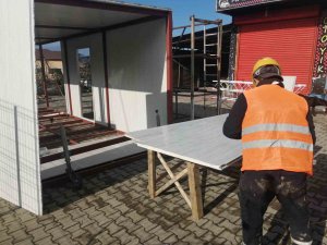 İstanbul’dan deprem bölgesine konteyner desteği