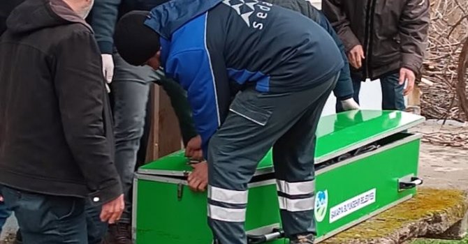 20 gündür haber alınamıyordu, evinde ölü bulundu