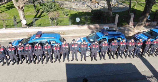 Manisa’dan deprem bölgesine jandarma takviyesi