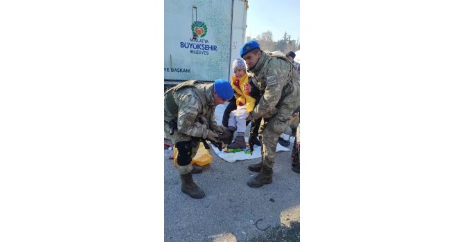 MSB: “Yardım malzemelerini minik yüreklere ulaştırmaya devam ediyoruz"