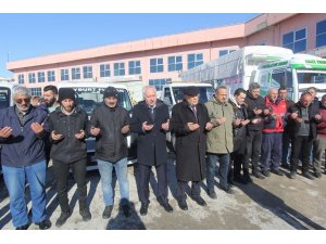 Bayburt Belediyesi 45’inci yardım kamyonunu dualarla deprem bölgesine uğurladı