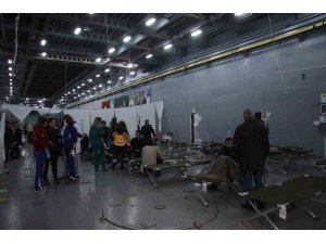 TCG Bayraktar ve TCG Sancaktar gemileri sağlık üssüne dönüştürüldü