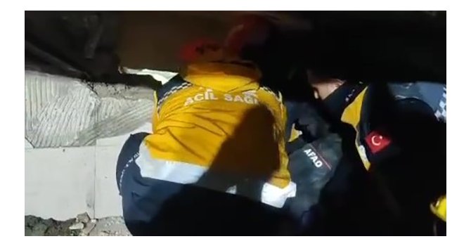 Nuray teyzeyi 6. günde Denizli ekipleri kurtardı