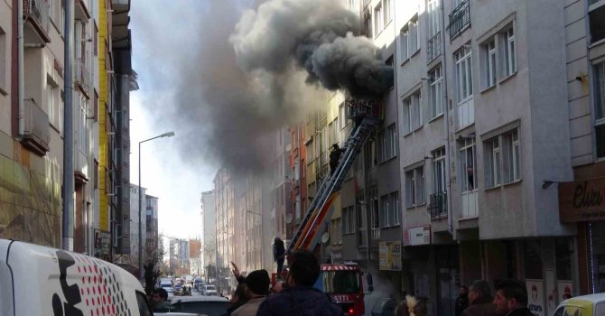 Kütahya’da yangın dehşeti (1)