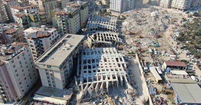 ’Cennetten bir köşe’ denilerek satılan rezidansta umutlar tükeniyor