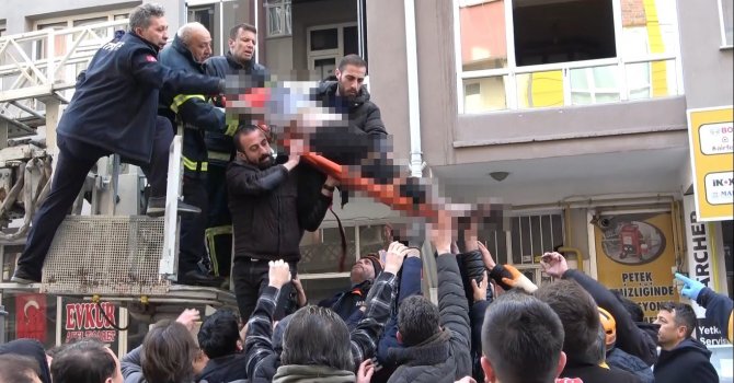 Depremden kurtuldu, yangında öldü