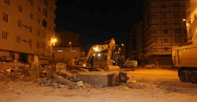 Hisami Apartmanı enkazı tamamlandı, 101 kişi hayatını kaybetti, 34 yaralı