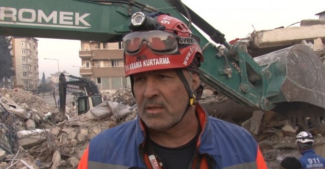 Hatay’da 170’inci saatte inanılmaz kurtuluş: Enkazdan yürüyerek çıktı