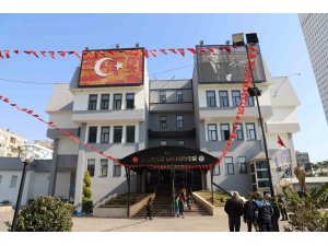 Akdeniz Belediyesi depremzedeleri ağırlıyor