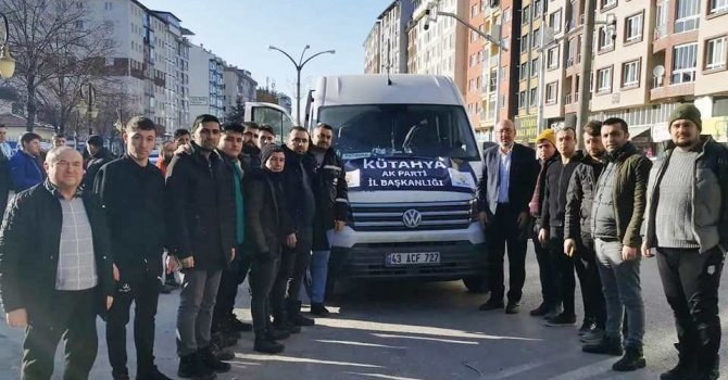 AK Parti Kütahya İl Gençlik Kolları Başkanlığı, deprem bölgesine yeni ekip gönderdi