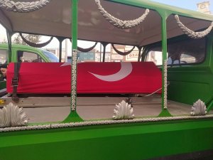 Hatay’da enkaz altında kalarak hayatını kaybeden Asteğmen Yunuscan Günay son yolculuğuna uğurlandı