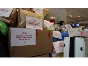 Çinli iş kadını depremzedeler için 15 bin dolar yardım topladı