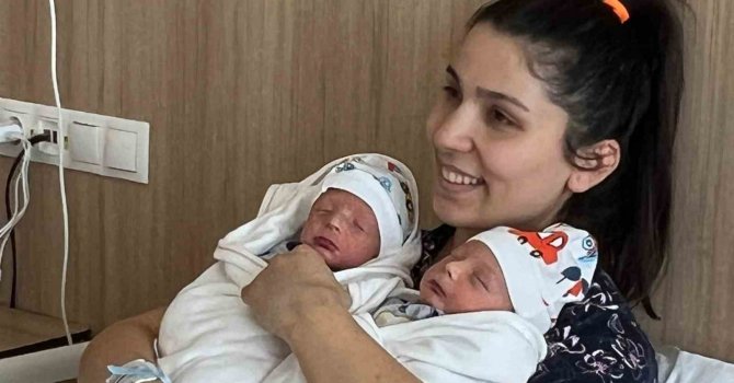 Osmaniye’den Ankara’ya gelen depremzede ikiz doğum yaptı