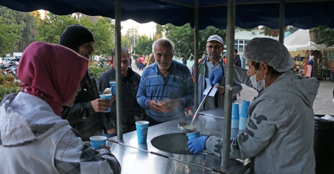 Büyükşehir’den her sabah içi ısıtan ikram