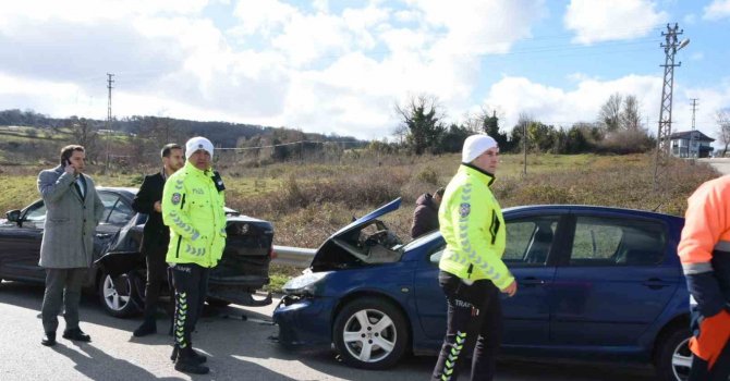 Sinop’ta trafik kazası: 2 yaralı