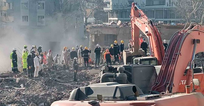 İslahiye’de arama-kurtarma çalışmaları 9’uncu gününde