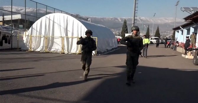 7’nci Komando Tugayı Kahramanmaraş’ta asayişi sağlamaya devam ediyor