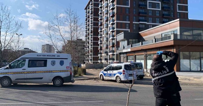 14 katlı rezidansın çatısından düşen işçi hayatını kaybetti