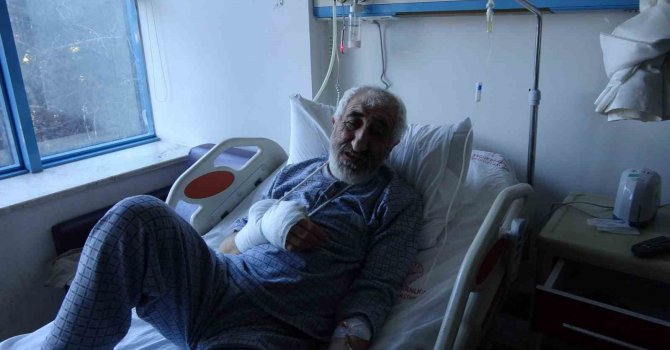 Depremzedeler yaşadıklarını anlattı: "Bina bir anda alt üst oldu"