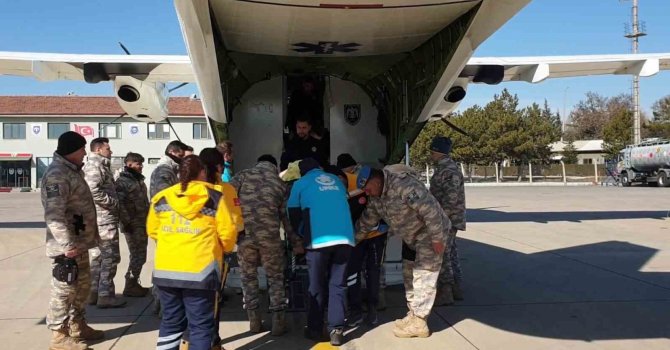 MSB: “Deprem bölgesindeki vatandaşlarımızı Ankara’ya tahliye etmeye devam ediyoruz”